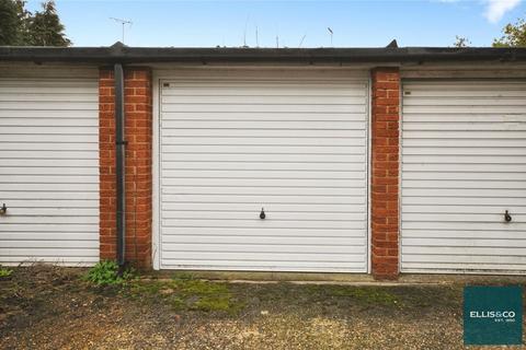 2 bedroom terraced house for sale, Firs Avenue, Friern Barnet, N11