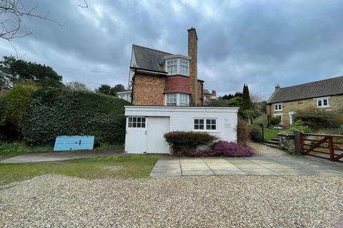 4 bedroom semi-detached house for sale, Church Becks, Scarborough YO13