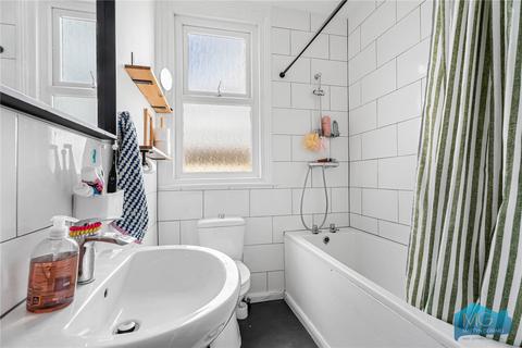3 bedroom terraced house for sale, Derby Avenue, North Finchley, London, N12