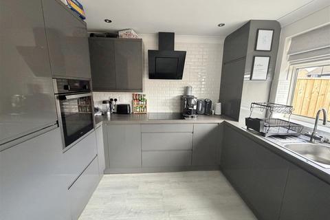2 bedroom house for sale, Dunelm Drive, Houghton Le Spring DH4