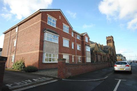 2 bedroom apartment to rent, Dean Street, South Shore, Blackpool