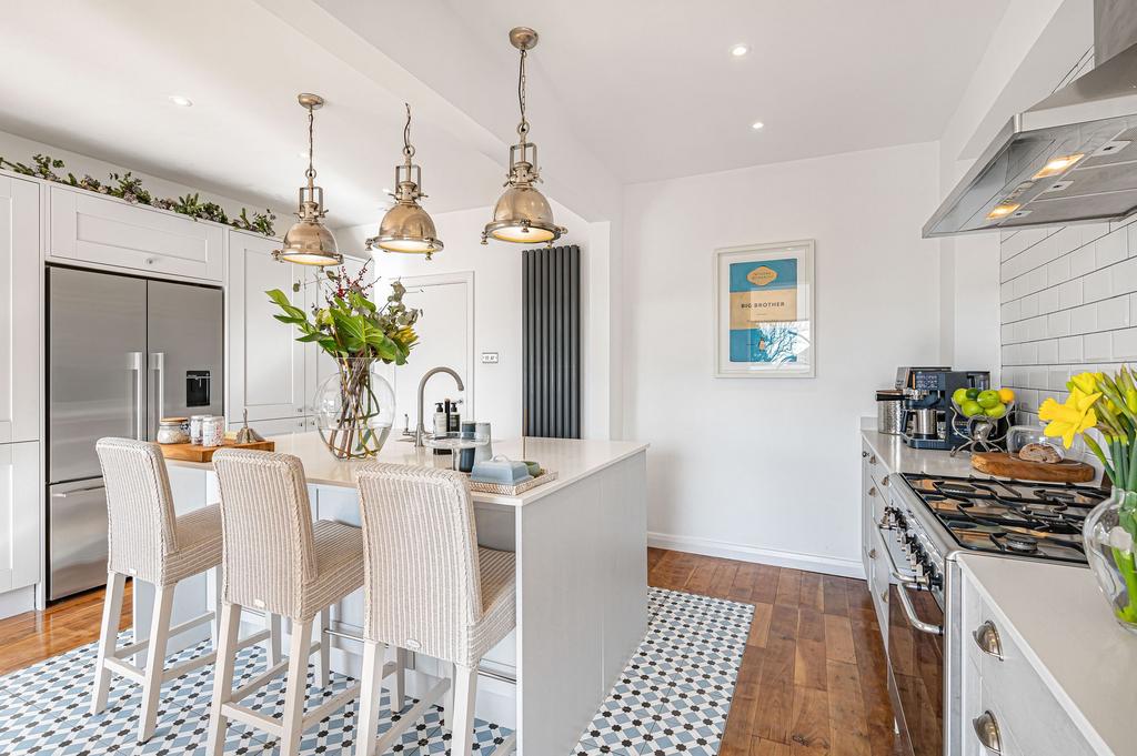 Kitchen/Dining Area
