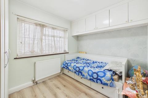 undefined, Dale Avenue, Middlesex HA8