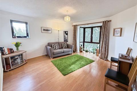 2 bedroom apartment for sale, Stanley Court, Stoneygate LE2