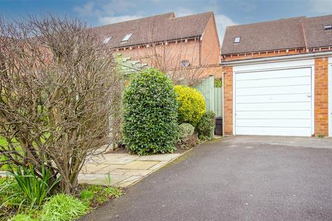3 bedroom terraced house for sale, St Nicholas Church Street, Warwick