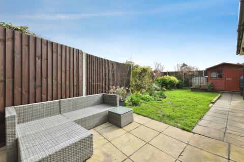 3 bedroom end of terrace house for sale, Wavell Close, Cheshunt, Waltham Cross