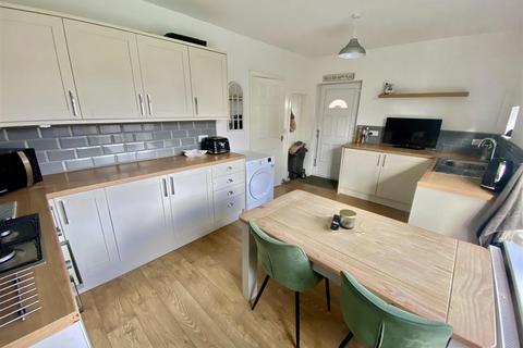 3 bedroom semi-detached house for sale, Rydal Grove, Liversedge