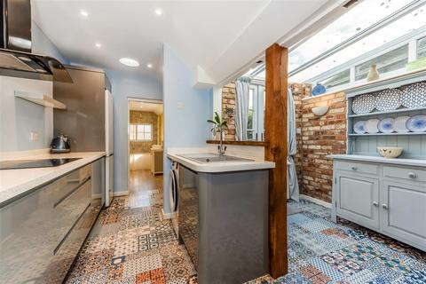 3 bedroom terraced house for sale, Russell Street, Chichester