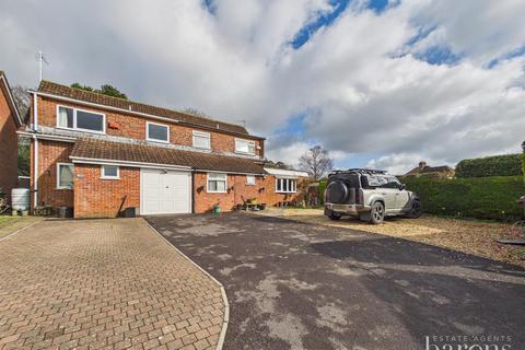 undefined, Foxmoor Close, Basingstoke RG23