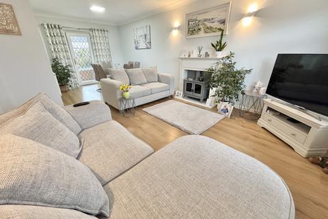 3 bedroom semi-detached house for sale, Pickmere Close, Thornton FY5