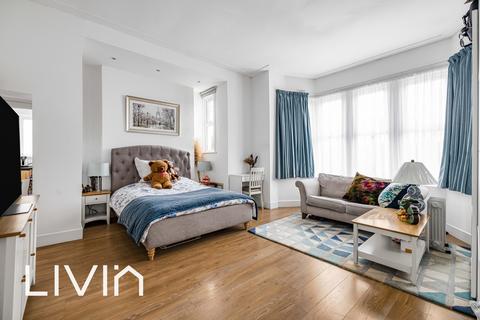 undefined, 657 London Road, Thornton Heath CR7
