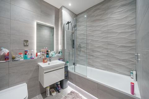 2 bedroom flat for sale, The Broadway, Ealing, W5