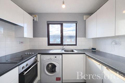 undefined, Sarre Avenue, Hornchurch, RM12