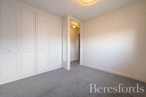 undefined, Sarre Avenue, Hornchurch, RM12