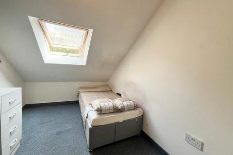 1 bedroom in a house share to rent, Grove Lane, Handsworth B20
