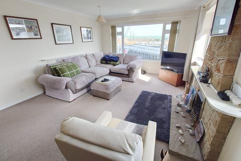 2 bedroom detached house for sale, Hillcrest Road, Newhaven
