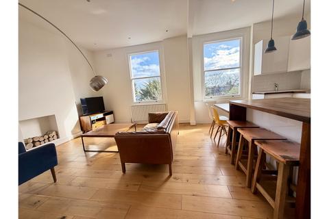 3 bedroom apartment for sale, Cavendish Road, London, NW6
