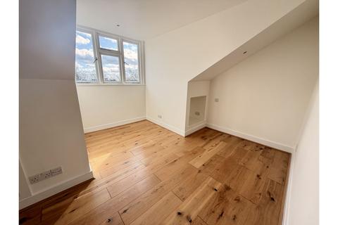 3 bedroom apartment for sale, Cavendish Road, London, NW6