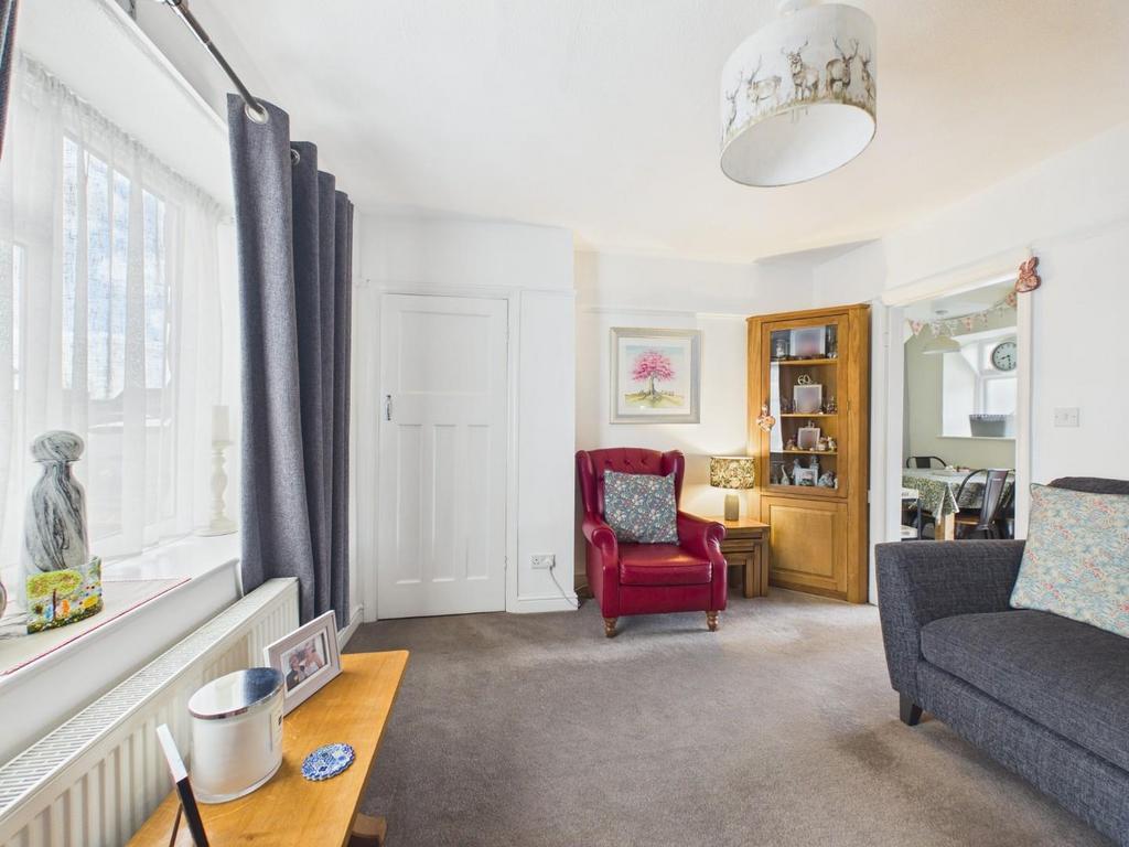 Living Room 4.jpg
