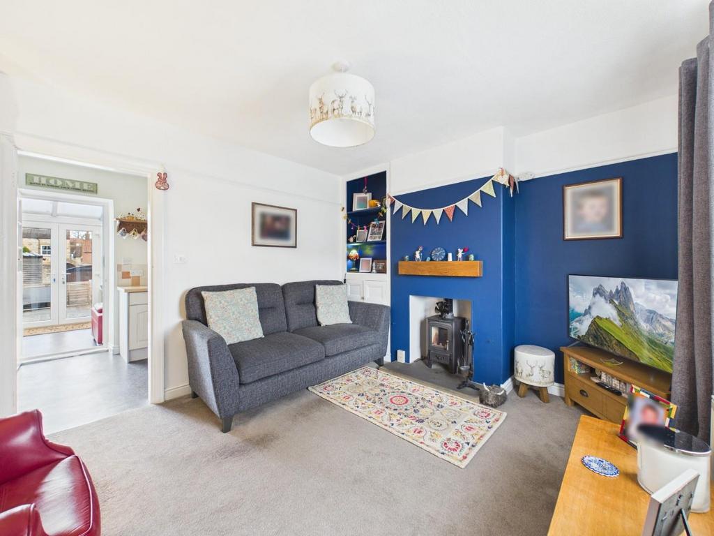 Living Room 3.jpg