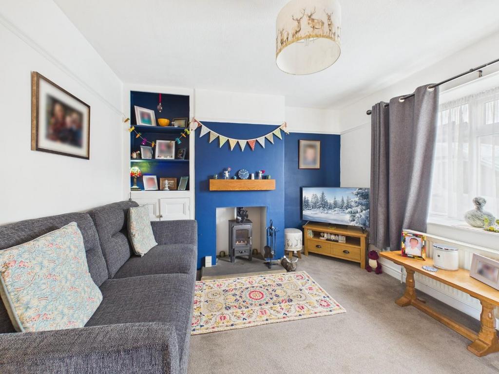 Living Room 2.jpg