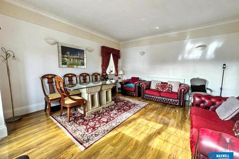 3 bedroom maisonette for sale, Royston Grove, Hatch End
