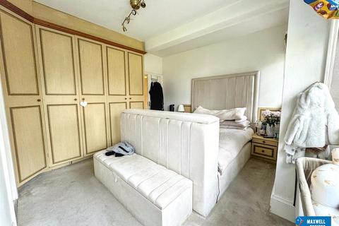 3 bedroom maisonette for sale, Royston Grove, Hatch End