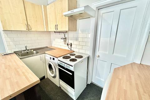 1 bedroom flat to rent, Meadowcroft Road, London, N13
