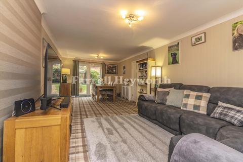 4 bedroom house for sale, Dale View, Chorley PR7