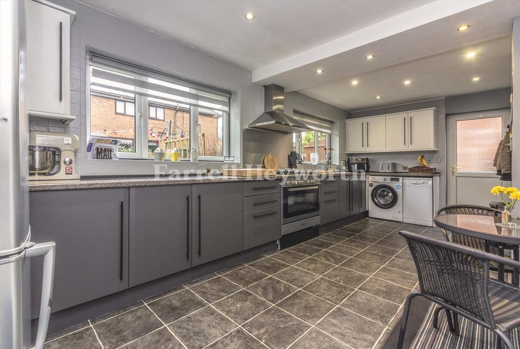 Kitchen e