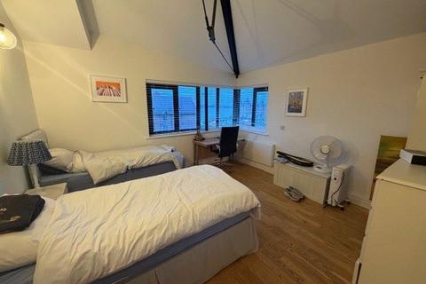 2 bedroom flat for sale, South Ferry Quay, Liverpool, Merseyside, L3