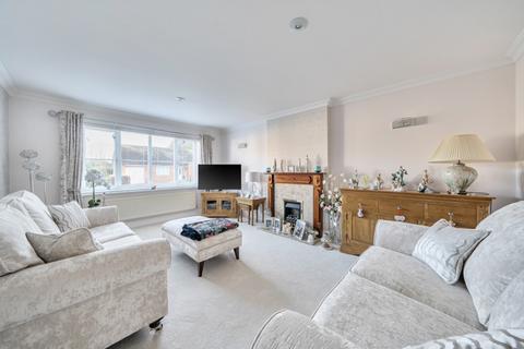 3 bedroom detached bungalow for sale, Carnoustie Court, Sutton Bridge, Spalding, Lincolnshire, PE12