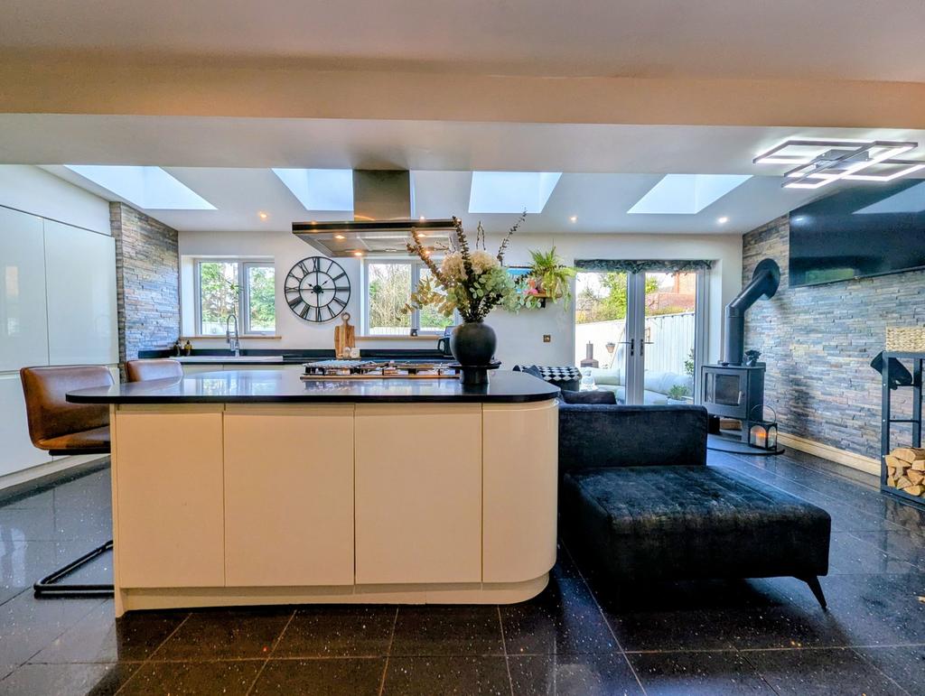 Kitchen / Diner