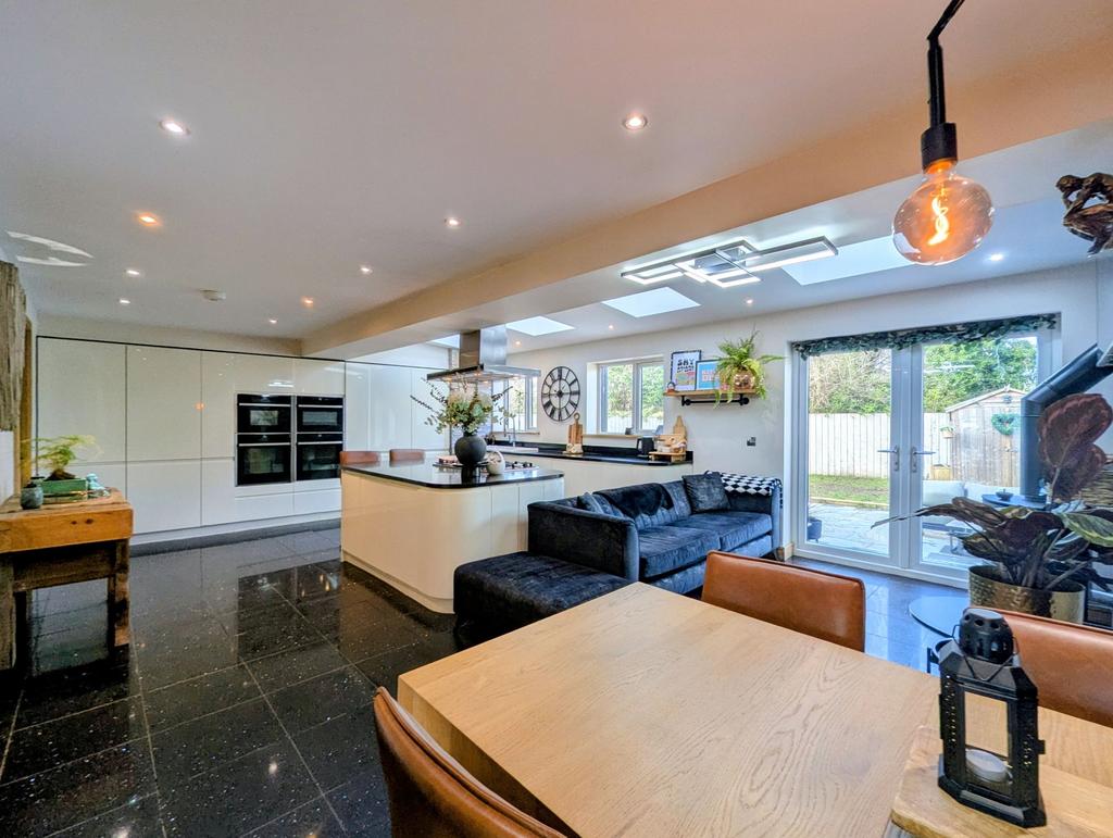 Kitchen / Diner
