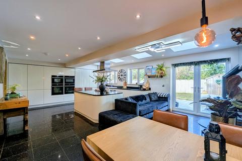 5 bedroom semi-detached house for sale, Charlton Grove, Cleadon, SR6