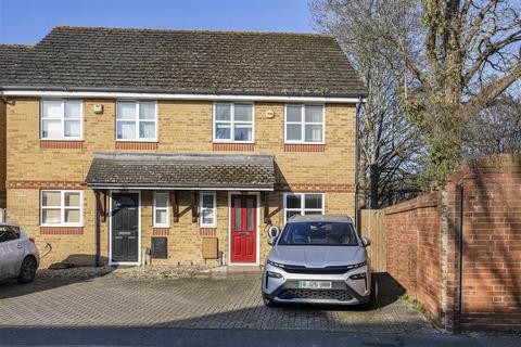 undefined, Elliotts Way, Caversham, Reading