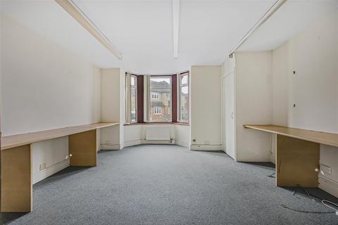 End of terrace house for sale, Addison Road, Reading