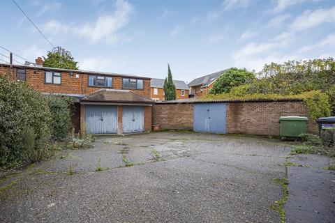 End of terrace house for sale, Addison Road, Reading, RG1