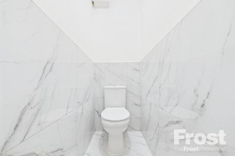 undefined, Sandy Drive, Feltham, Middlesex, TW14