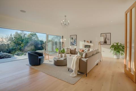 5 bedroom detached house for sale, The Spinney, Hove, BN3