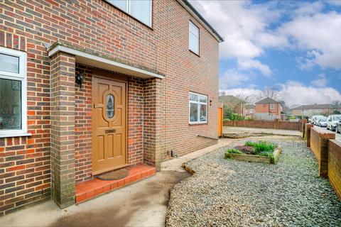 undefined, Maguire Drive, Richmond, TW10