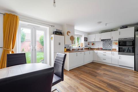 4 bedroom detached house for sale, Aspen Drive, Wymondham