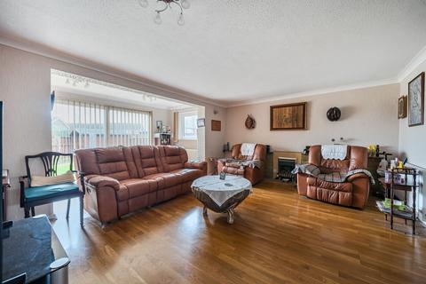 3 bedroom semi-detached house for sale, Kimber Close, Lancing, West Sussex, BN15