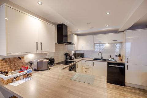 2 bedroom duplex for sale, Peasholm Gap, Lockton House Peasholm Gap, YO12