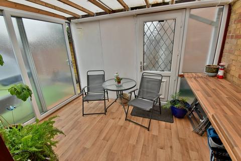 4 bedroom detached house for sale, Locksley Drive, Ferndown, BH22