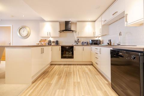 3 bedroom duplex for sale, Peasholm Gap, Lockton House Peasholm Gap, YO12