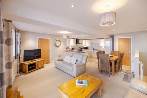 3 bedroom duplex for sale, Peasholm Gap, Lockton House Peasholm Gap, YO12