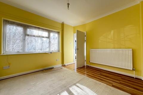 3 bedroom semi-detached house to rent, Grittleton Avenue, Wembley HA9