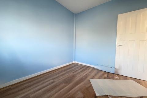 3 bedroom semi-detached house to rent, Grittleton Avenue, Wembley HA9