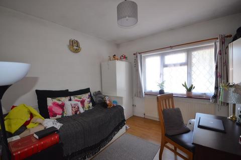3 bedroom end of terrace house to rent, Ravenscroft Avenue, , Wembley, HA9 9SX